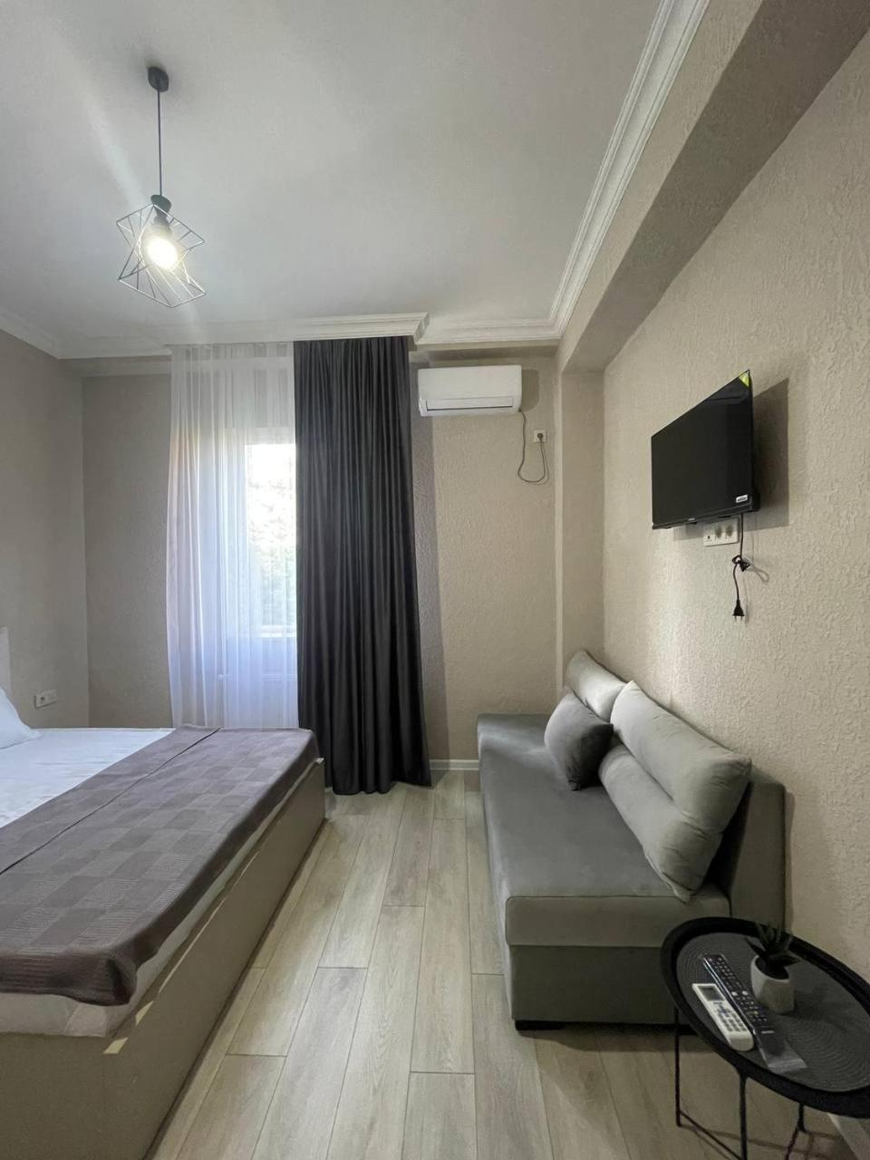Guest House Nima Koutaïssi Extérieur photo