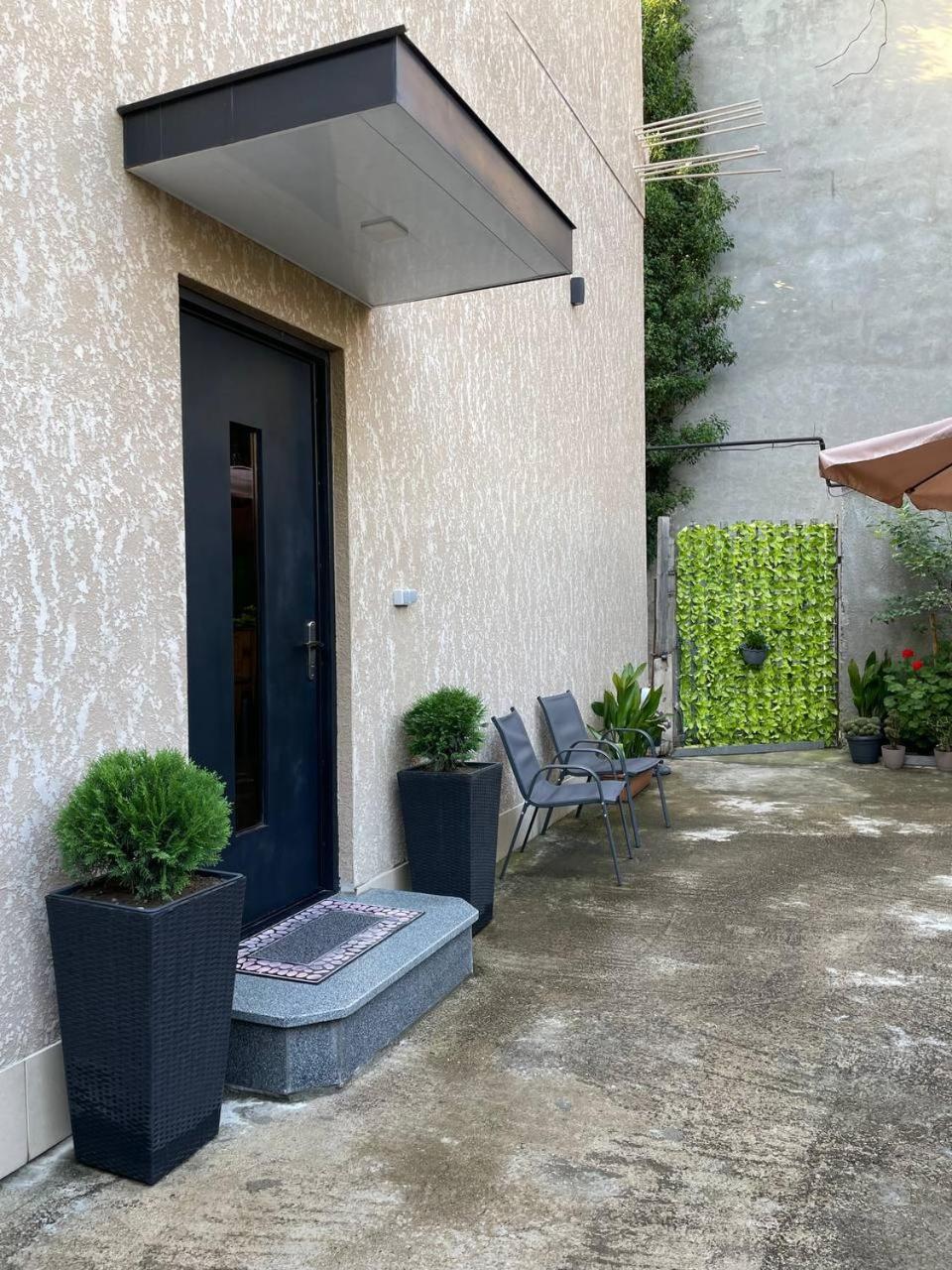 Guest House Nima Koutaïssi Extérieur photo